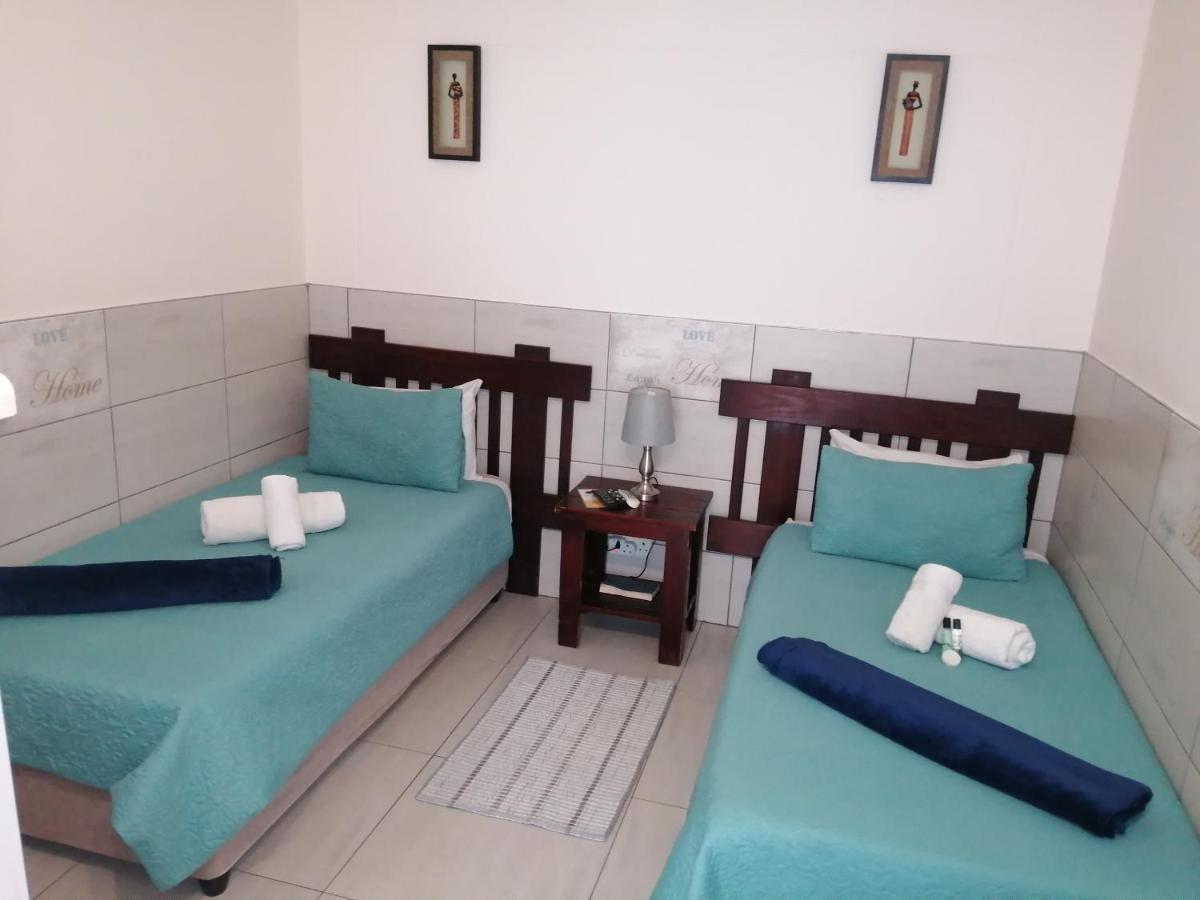 Esperanca Guesthouse Уиндхоек Екстериор снимка