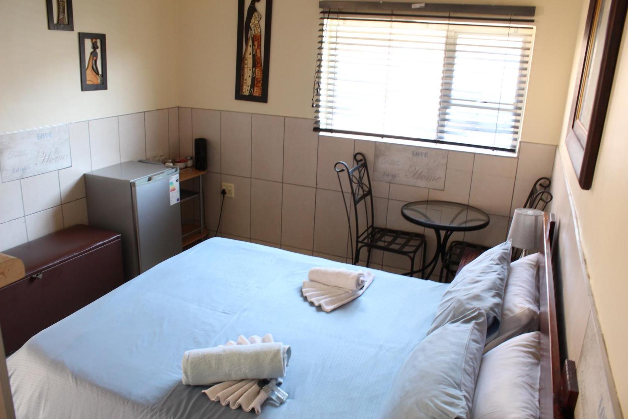 Esperanca Guesthouse Уиндхоек Екстериор снимка