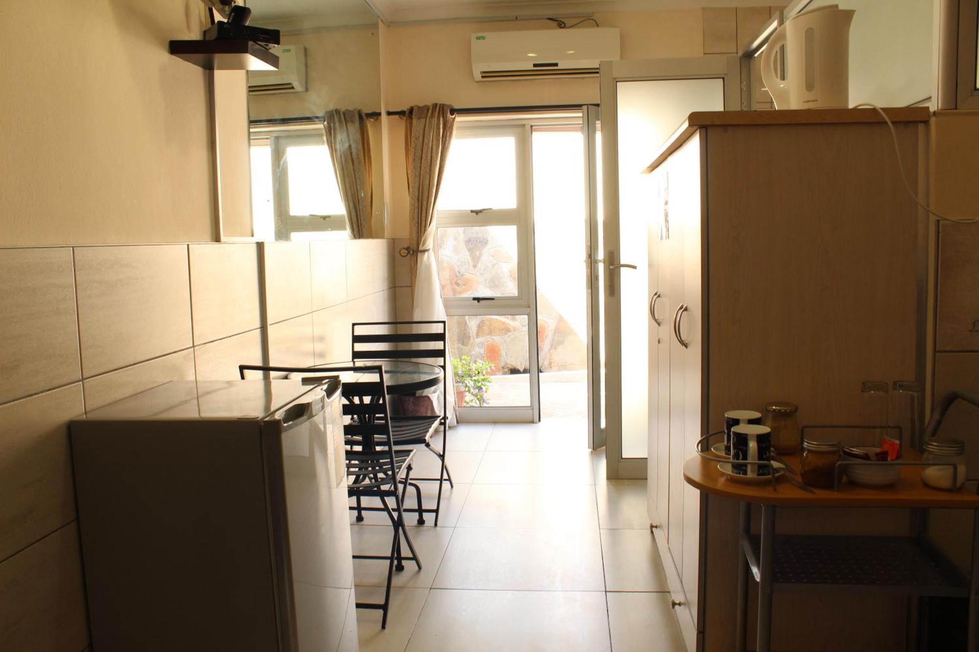Esperanca Guesthouse Уиндхоек Екстериор снимка