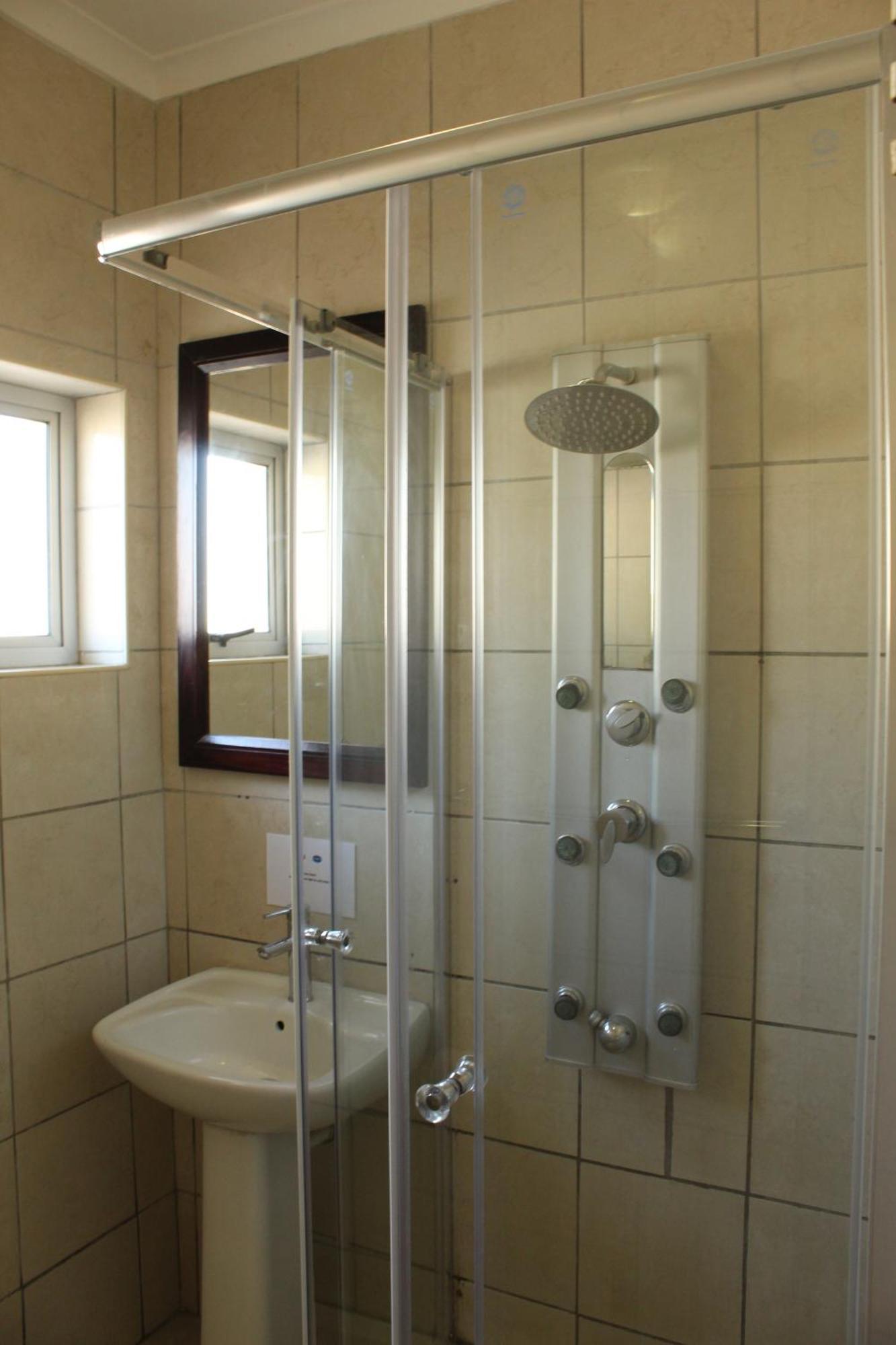 Esperanca Guesthouse Уиндхоек Екстериор снимка